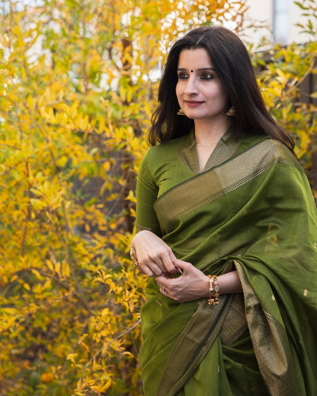 Meher Olive Green Banarasi Woven Silk Saree